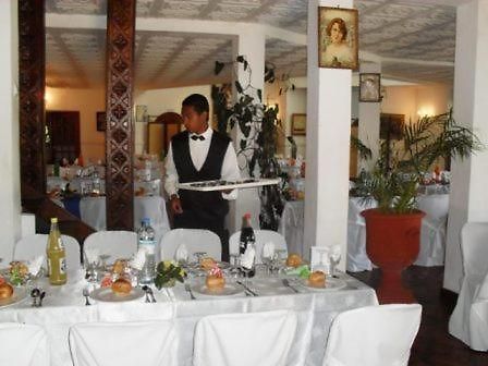 Les Hautes Terres Hotel Antananarivo Restoran fotoğraf